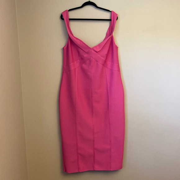 BOOHOO PLUS PINK OFF THE SHOULDER BANDAGE SCULPT MIDI DRESS US SIZE 20 - Picture 3 of 10